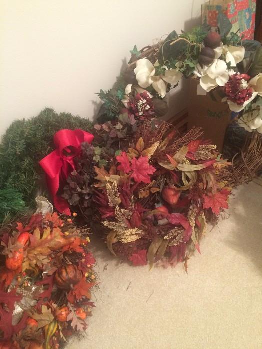 Seasonal wreath assortment