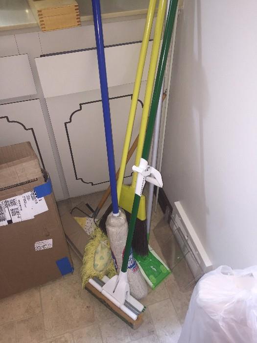 CLEANIONG SUPPLIES, MOPS, BROOMS, SWIFFER