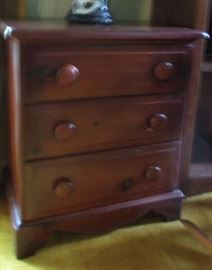 vintage 3 drawer chest