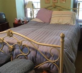 iron queen bed.2jpg