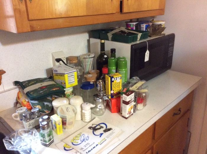 Microwave, spices - lots and lots of kitchen items. all in great shape - 