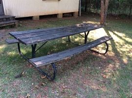 picnic table