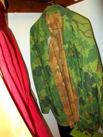 Water proof camouflaged hunting coat