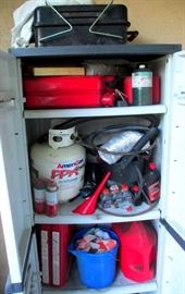 Portable grills and a large gas fryer or kettle cooker