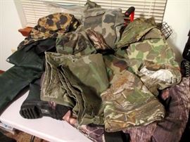 Camouflage Clothing--some military--some for hunting---all excellent condition