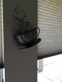 Coffee cup metal decor