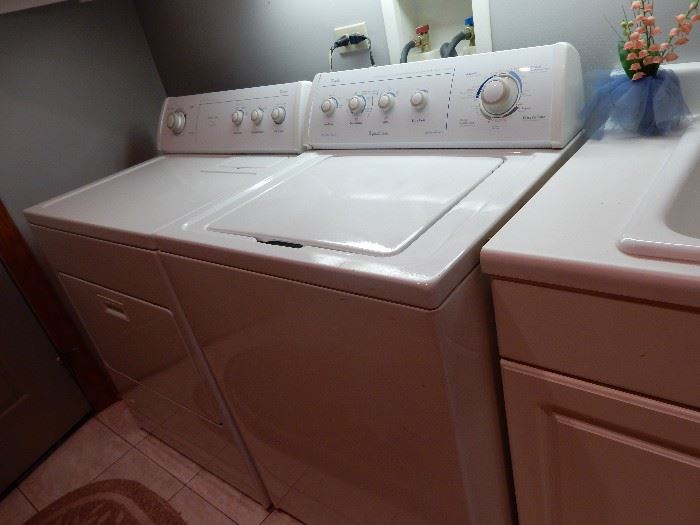 washer and dryer, dryer is gas, 