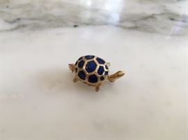 14K and Sapphire Turtle Pin 