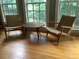 Wegner Round Coffee Table