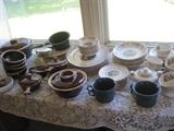 brown drip & kitchen dishes