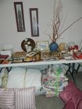 Bedding set, more pillows, various decor items