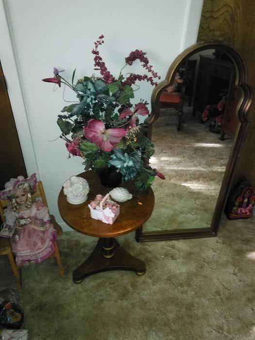 Sisters Estate Sales and Services in Arlington, TX starts on 7/21/2016