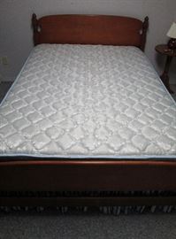 Maple double bed w/ clean mattress