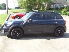 2011 Cooper Countryman S 98xxx miles for details on this car contact 573-579-1007