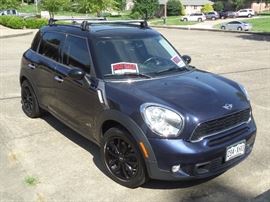 2011 Cooper Countryman S 98xxx miles for details on this car contact 573-579-1007