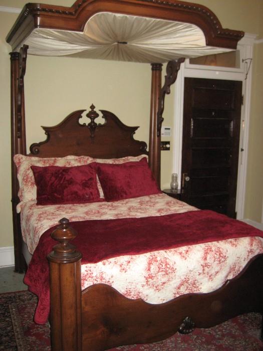 19TH CENTURY HALF TESTER BED (MALLARD STYLE)
