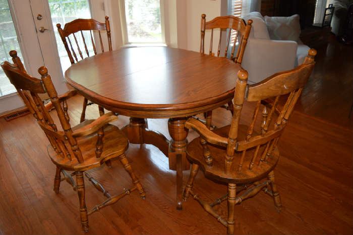 Oak Kitchen Table and Chairs