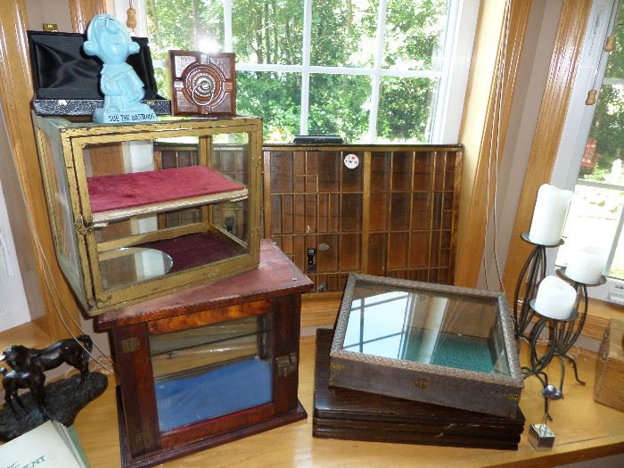 ANTIQUE DISPLAY CASES & PRINTERS DRAWER