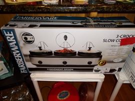3 CROCK SLOW COOKER