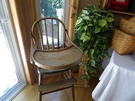ANTIQUE HIGH CHAIR
