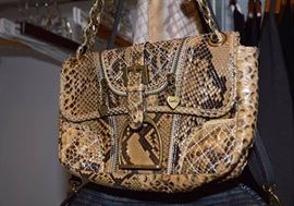 Women's Purses & Handbags