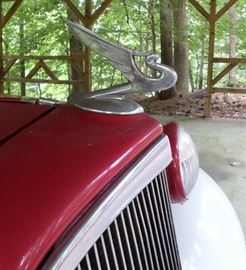 1934 Chevrolet with original hood ornament (not a reproduction)