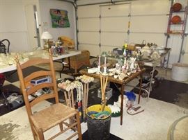 full garage as well, including large pop up canopy