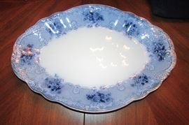 JOHN MADDOCK & SONS ROYAL VITREOUS ENGLAND FLOW BLUE OVAL SERVING PLATTER