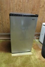 Small Refrigerator 