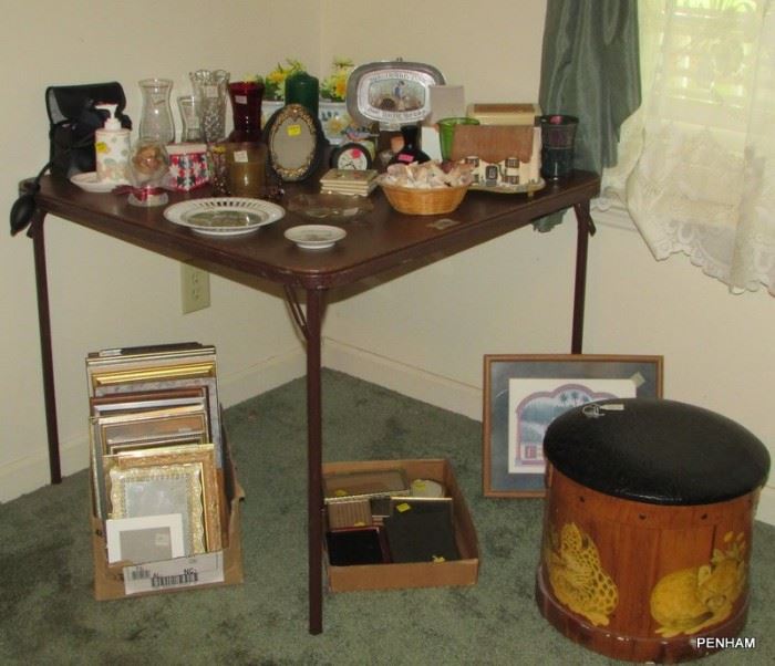 Decorative round storage stool, large photo frames