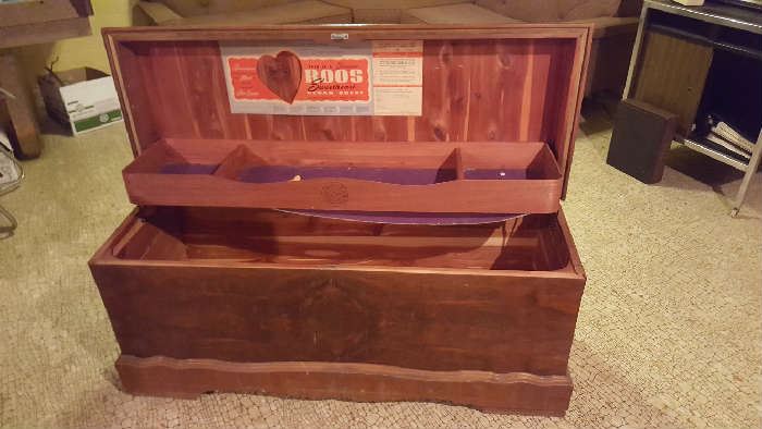 Roos Chest - $140