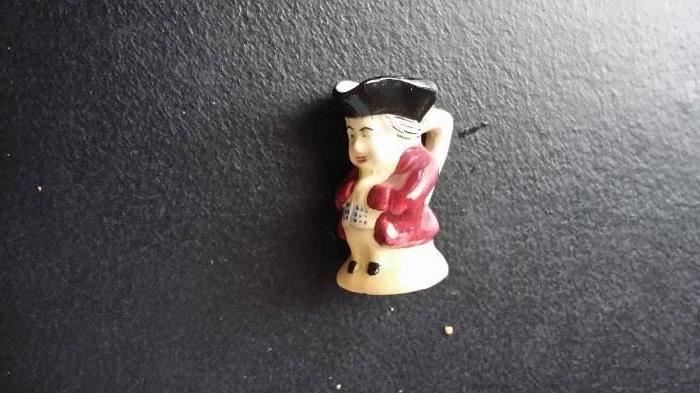 this is about 1 inch high Colonial cup (replica)