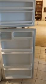 Refrigerator freezer 