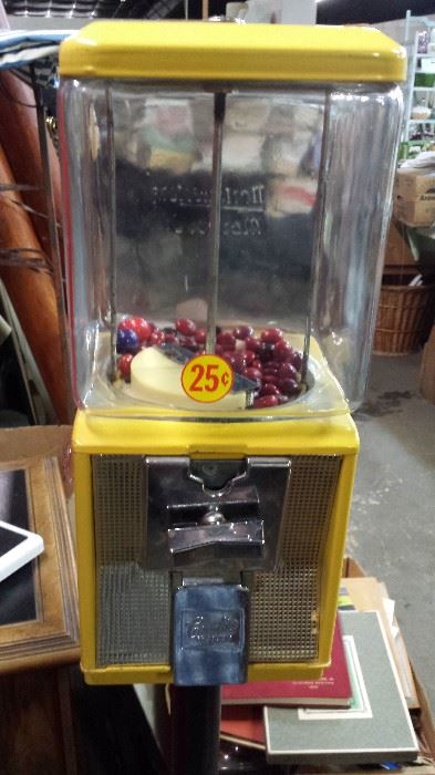 25 cent gumball machine w/ stand