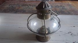 Wedge maritime lamp