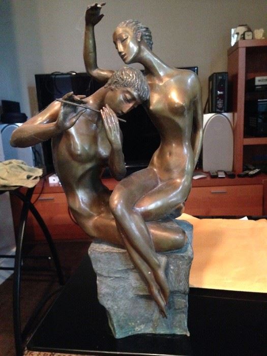 “Harp Player Bronze Sculpture,”
a three-dimensional, bronze,
figurative sculpture by
Misha Frid. The
piece is 24 inches high, 20
inches wide and 10.25 inches
deep and weighs between 65
and 75 pounds.