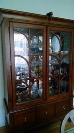 **BEAUTIFUL** MAHOGANY OVER-SIZED LIGHTED CHINA HUTCH.......WITH SECRET COMPARTMENTS!!! 