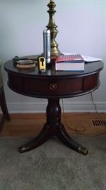 REPRODUCTION DRUM TABLE