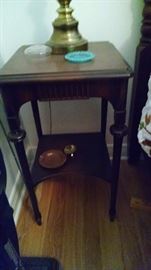 ANTIQUE SIDE TABLE