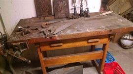 **OLD*** PRIMITIVE WOODEN WORK BENCH W/ VISE