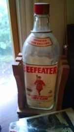 COLLECTIBLE LIQUOR BAR BOTTLES....BEEF EATER GIN W/ STAND
