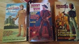VINTAGE 60S MARX TOYS  FIGURES....GOLD KNIGHT, JOHNNY WEST, GERONIMO