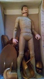MARX TOY...CLOSE-UP....GOLD KNIGHT