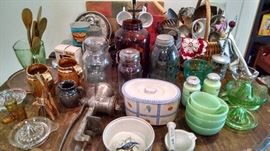 LOADS OF VINTAGE KITCHEN / PRIMITIVES