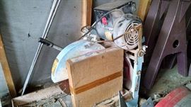 CONCRETE SAW CUTTER