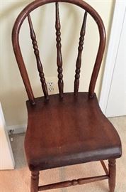 ANTIQUE PLANK BOTTOM CHAIR