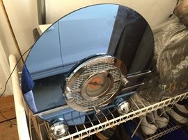 CONTEMPORY CROSLEY RADIO