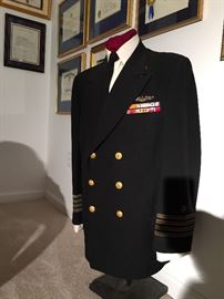 WWII NAVY SUBMARINE CAPTAIN UNIFORM