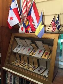 MILITARY MEDALS WITH ORIGINAL PRESENTATION BOX 