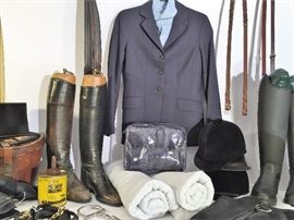 ENGLISH EQUESTRIAN ACCESSORIES